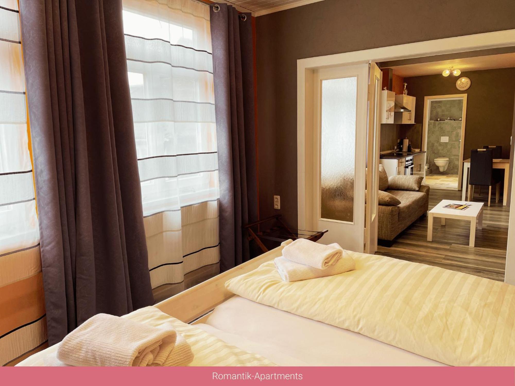 Trattoria & Apartments - Casa Da Enzo 戈斯拉尔 客房 照片